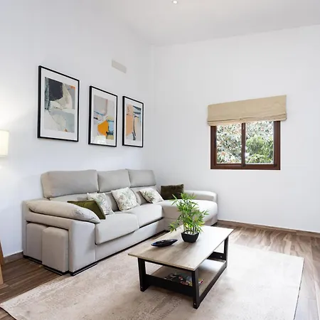 Home2book Fantasy & Nature, Private Pool 빌라